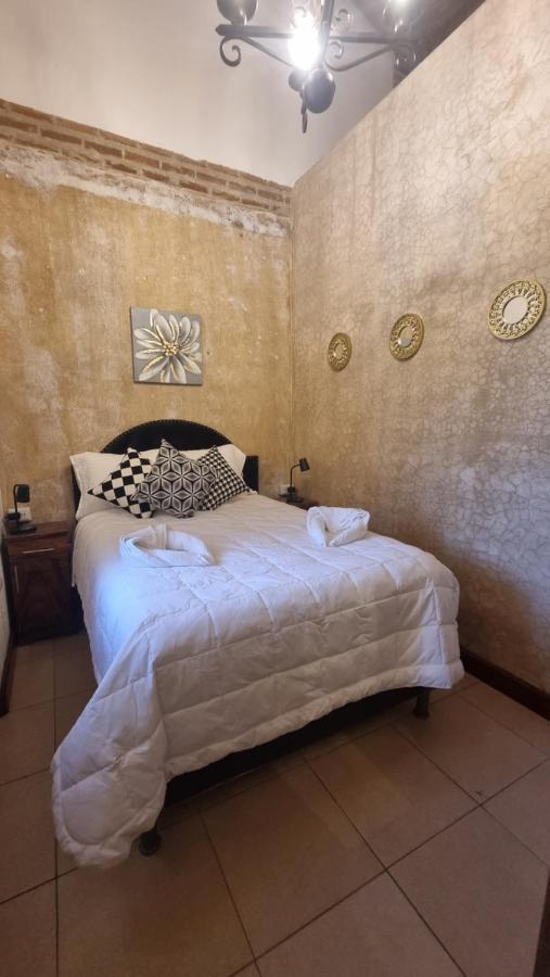 Hot Chipilin Pansiyon Antigua Dış mekan fotoğraf