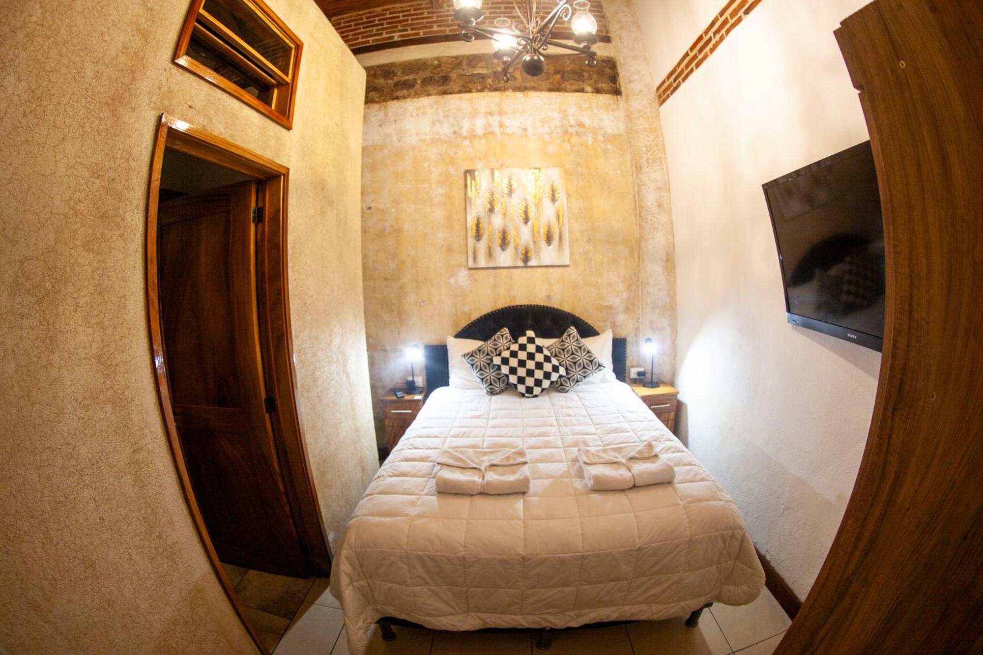 Hot Chipilin Pansiyon Antigua Dış mekan fotoğraf