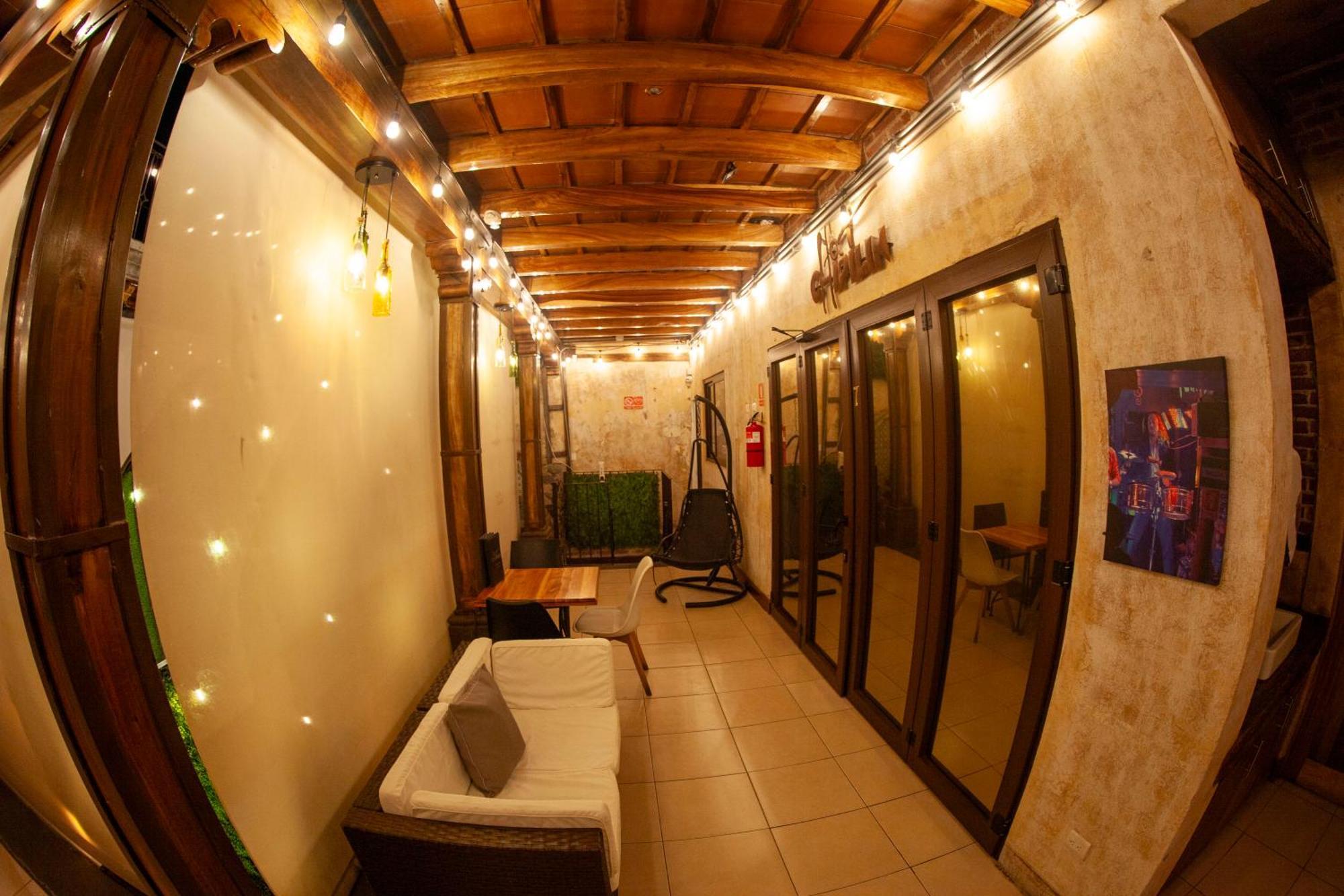Hot Chipilin Pansiyon Antigua Dış mekan fotoğraf